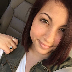 Meet your Posher, Stephanie